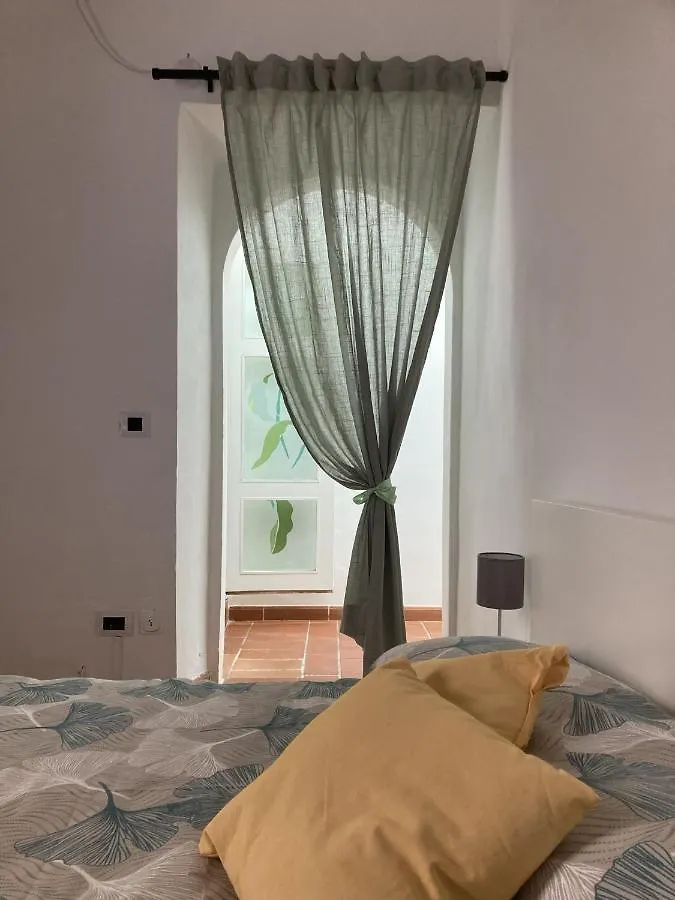 Ginkgo Apt. Centro Storico Bed & Breakfast Florence Italy