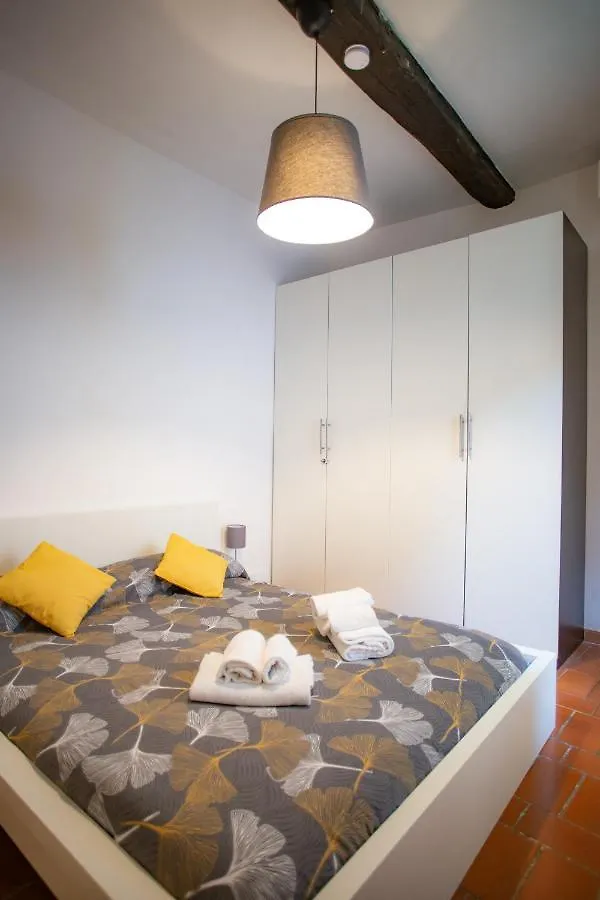 Ginkgo Apt. Centro Storico Bed & Breakfast Florence 0*,